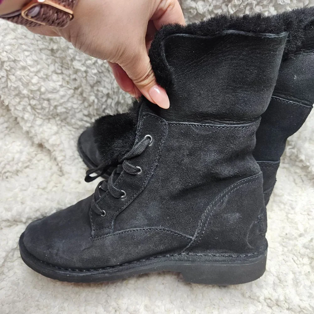 Ugg Weylyn Black Lace-up‎ Sherpa Lined Boots sz 8